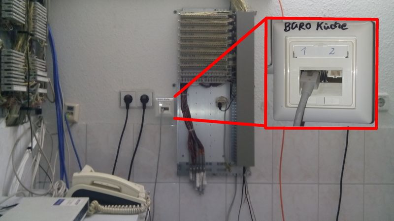 Datei:Küche Umkleideraum.jpg