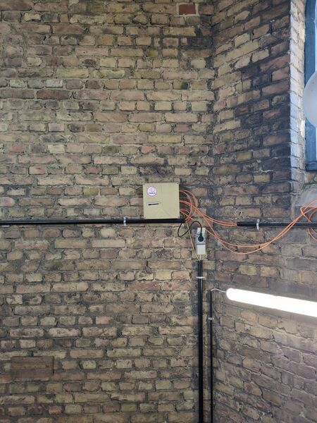 Datei:Segen networkcloset upstairs 2025.jpeg