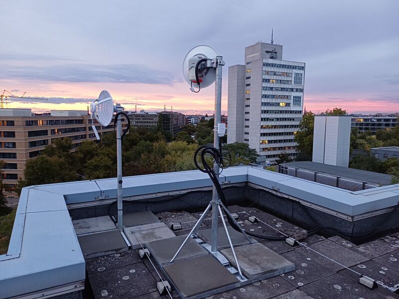 Datei:TUB ILR Antennen NNO.jpeg