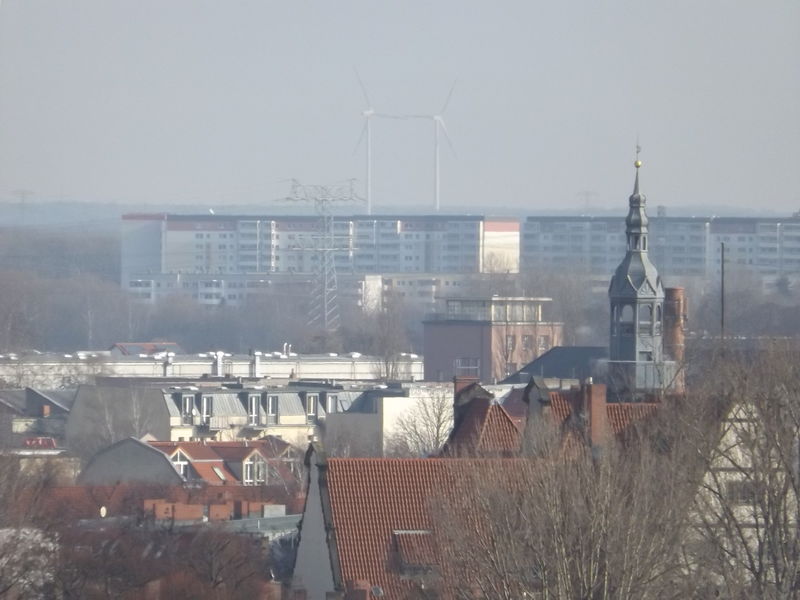 Datei:Bethanienturm-Zingster Str.JPG