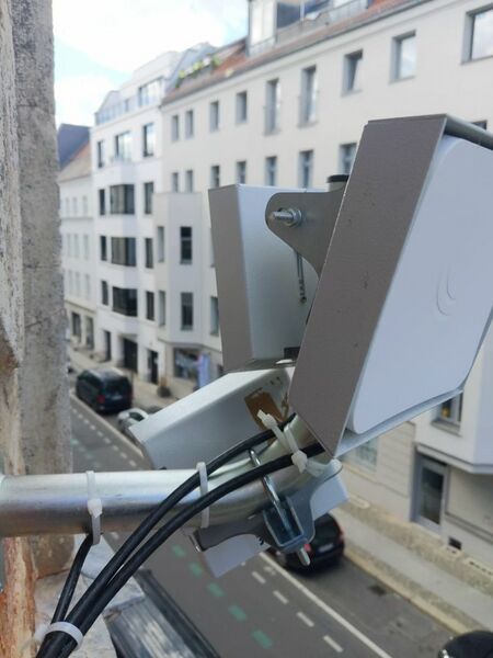 Datei:Accespoints in der Linienstraße.jpg