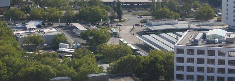 Datei:Blick rbb-Bln ZOB.jpg